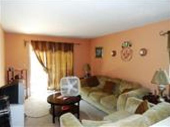 4th image of 8109 E 88th Ter