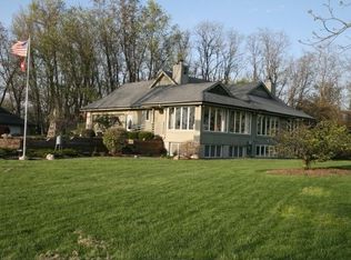2435 53rd Dr, Franksville, WI 53126