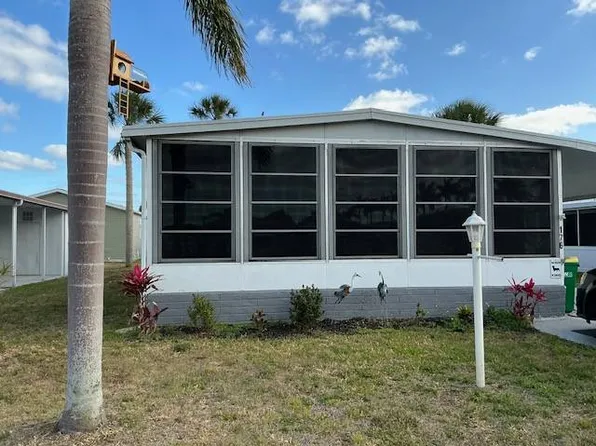 176 Wedgewood Ct, Melbourne, FL 32934