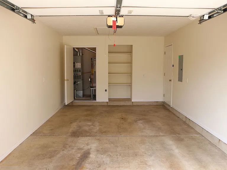 2271 Shamrock Ln — Photo 24