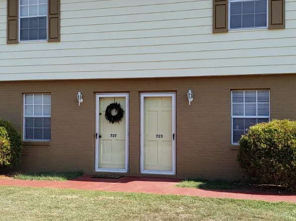 725 Normandy St NE, Roanoke, VA 24012