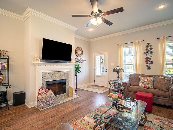 2nd image of 482 Palm Breeze Dr