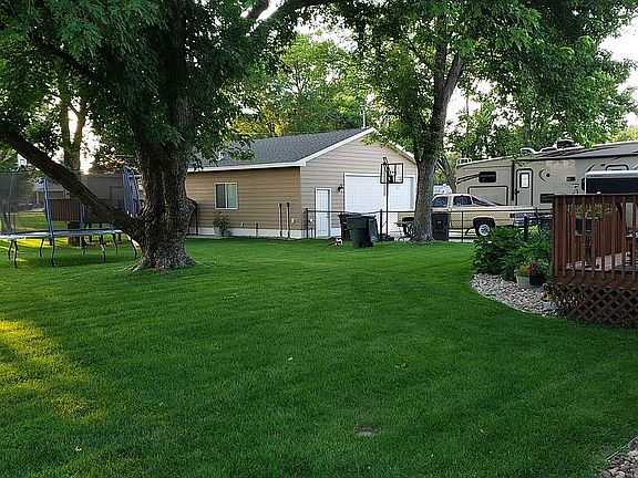 3rd image of 1720 Lariat Ln