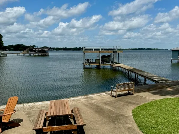 2217 Windward St, Kemp, TX 75143