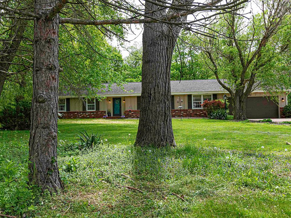 700 W Mossville Rd, Peoria, IL 61615 Zillow