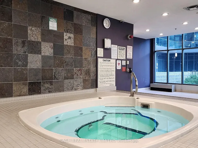 219 Fort York Blvd #616 — Photo 26
