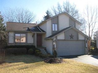 3938 Pepperwood Ct, Sylvania, OH 43560