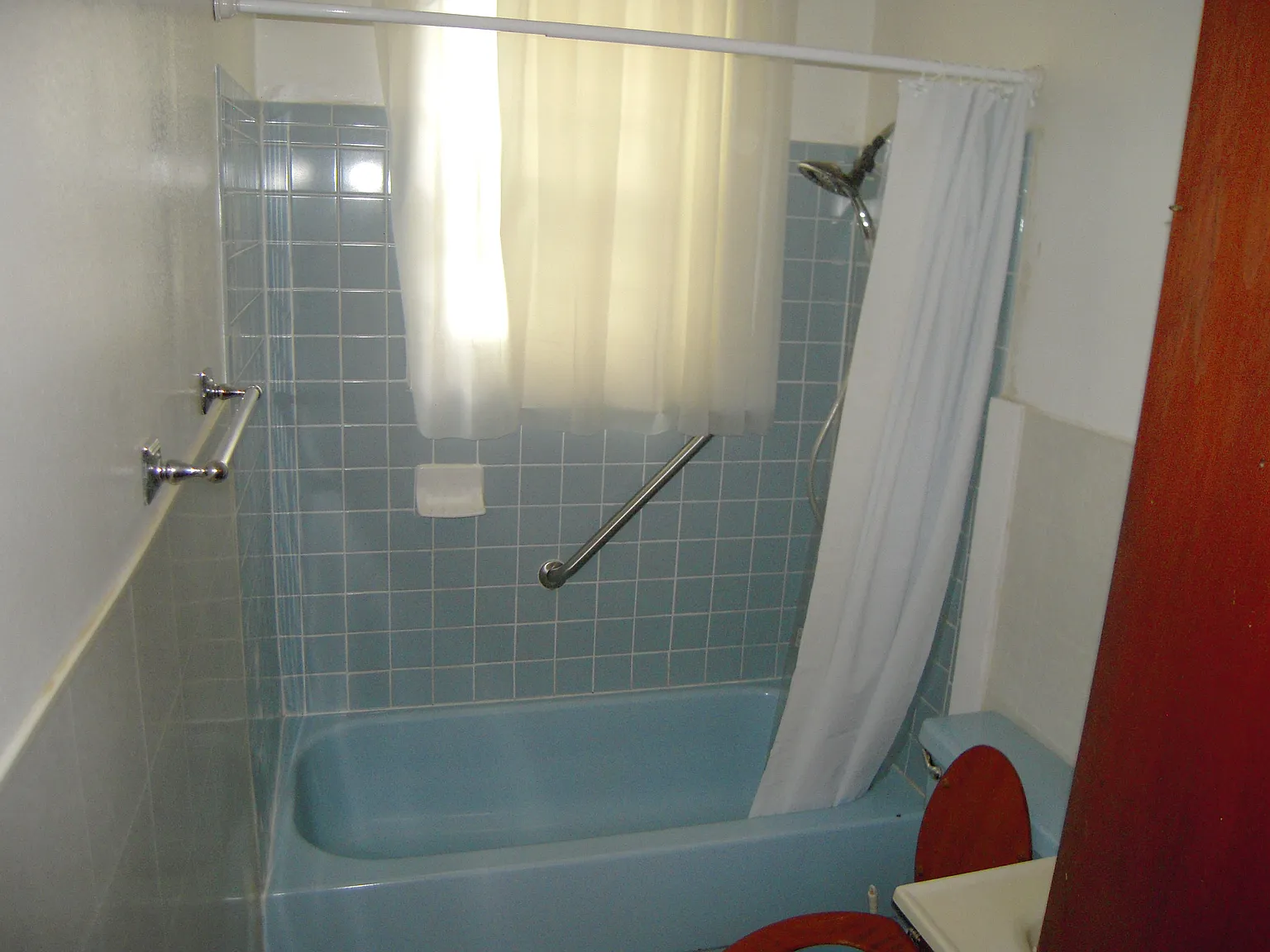 4 bed, 1134 sqft, $875 — Photo 2