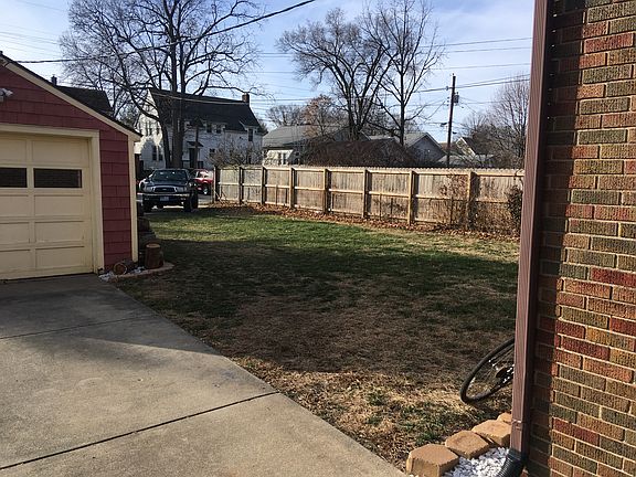 4th image of 311 W Oak St