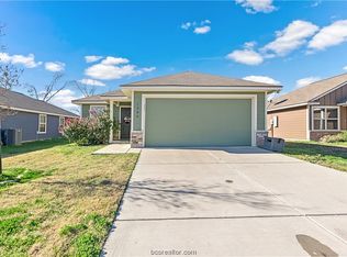 1906 Basil Ct, Bryan, TX 77801