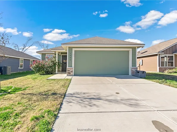 1906 Basil Ct, Bryan, TX 77801
