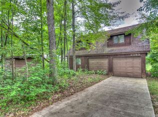 6183 White Sands Dr, Otter Lake, MI