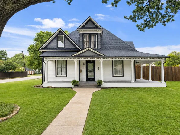 514 W Marvin Ave, Waxahachie, TX 75165