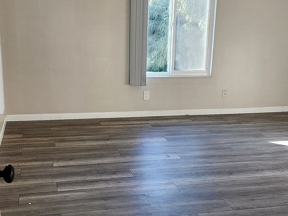 3rd image of 271 Kennebec Ave APT 6
