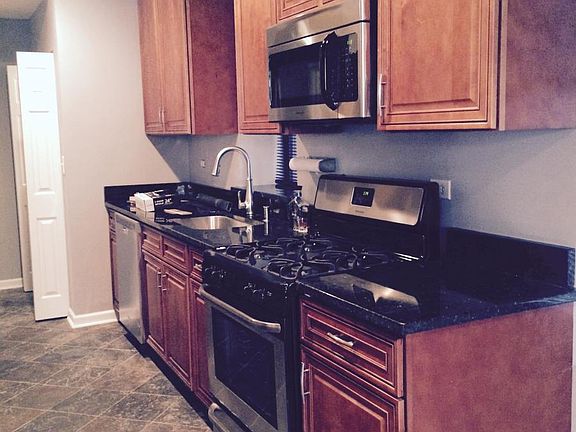 5th image of 1620 N Claremont Ave