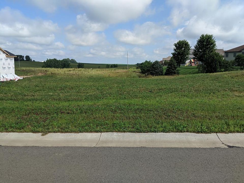 1st image of 1008 3rd Ave