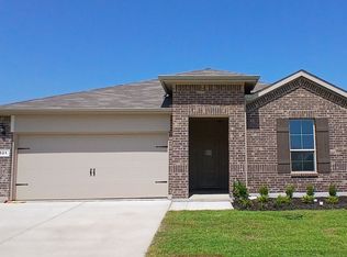 521 Pendleton Ave, Keene, TX 76059