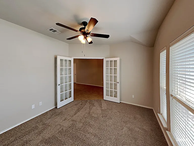 2513 Wynngate Dr — Photo 15