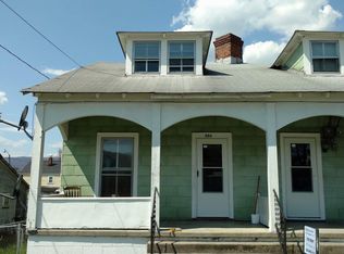 348 E Prospect St, Covington, VA 24426