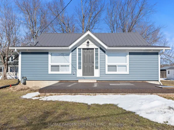 11582 Beach Rd E, Wainfleet, ON L0S 1V0