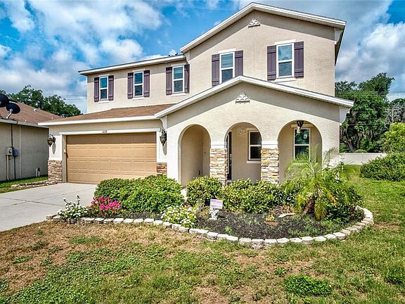 3rd image of 1225 Canyon Oaks Dr