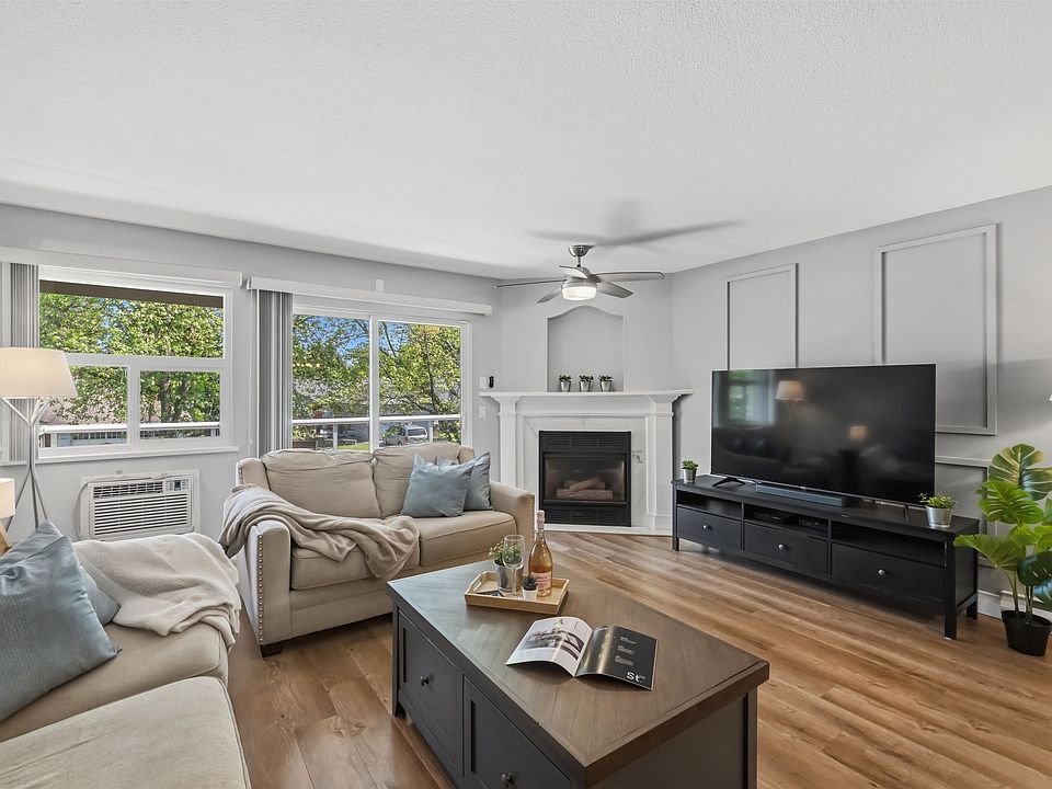 1st image of 12071 232b St #5