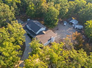 1195 Ridge Top Dr, Farmington, MO 63640