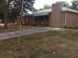 895 Salem St, Aurora, CO 80011