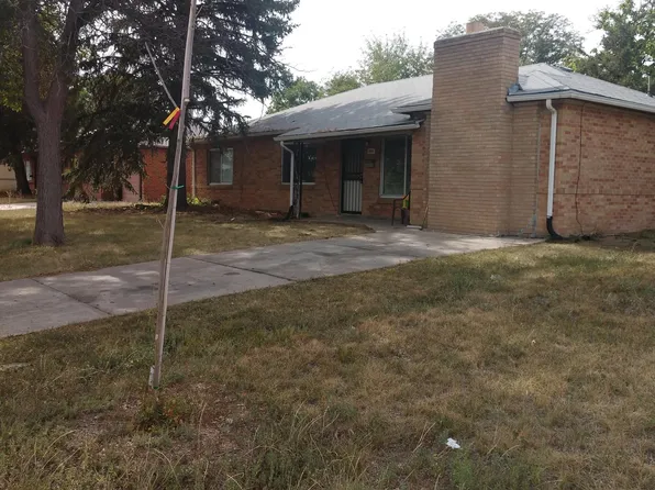 895 Salem St, Aurora, CO 80011