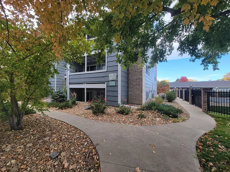4656 White Rock Cir #5 — Photo 47