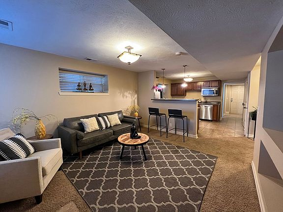 2nd image of 601-617 S 31st Ave #609-01B-C1200