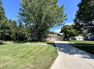 650 S Main St, Crown Point, IN 46307