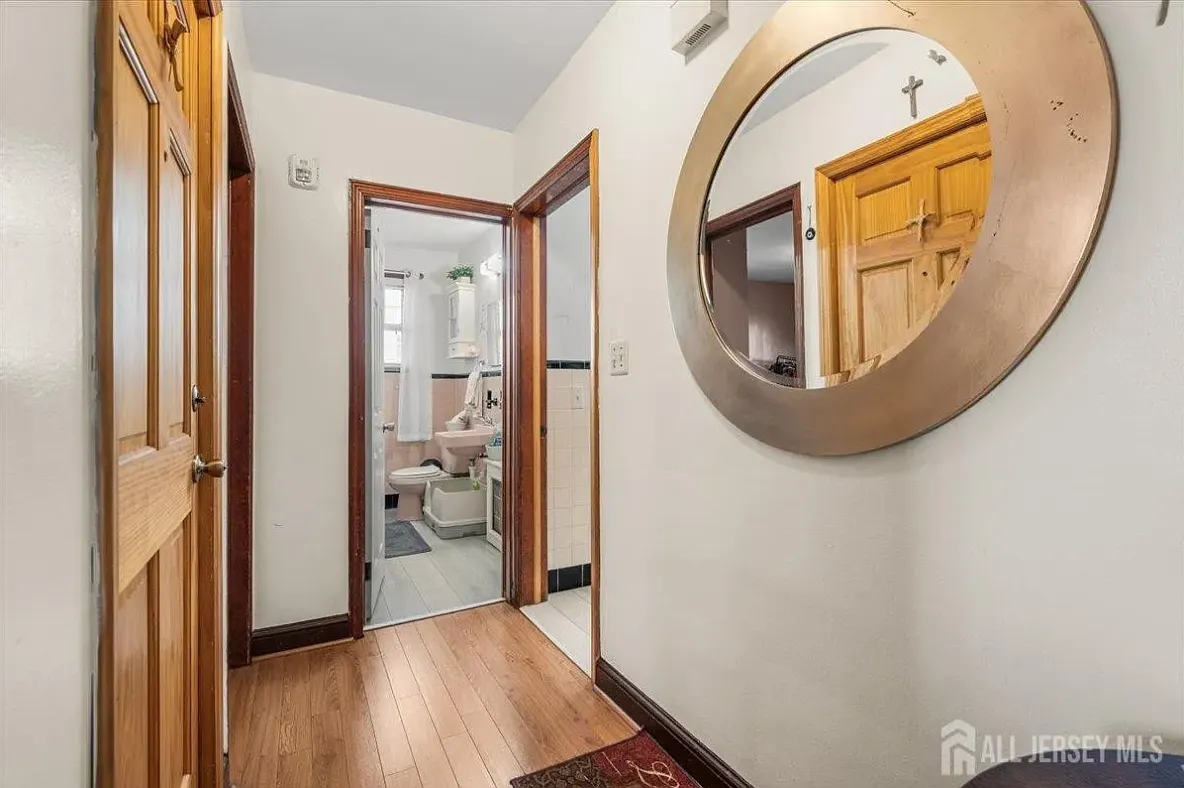 2 bed, 1188 sqft, $2,300 — Photo 1