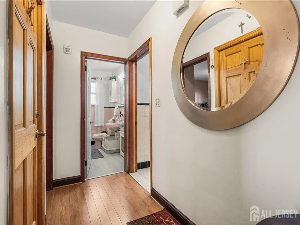 125 Lincoln Ave #2