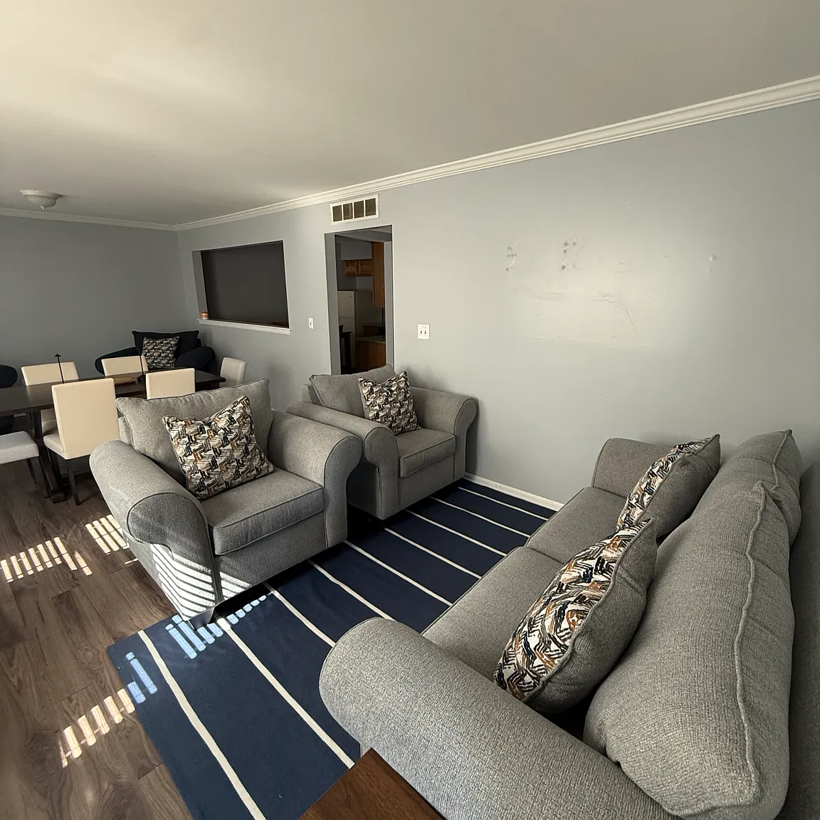 2 bed, 1152 sqft, $2,000 — Photo 2