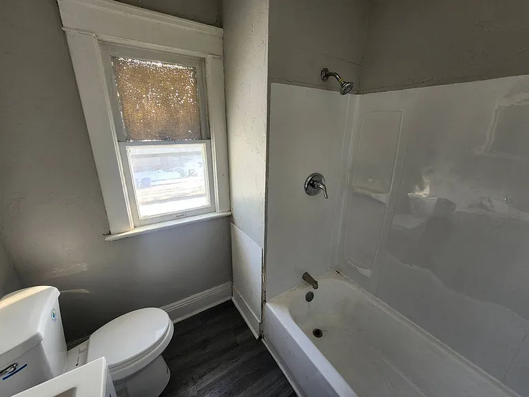 12514 Locke Ave — Photo 16