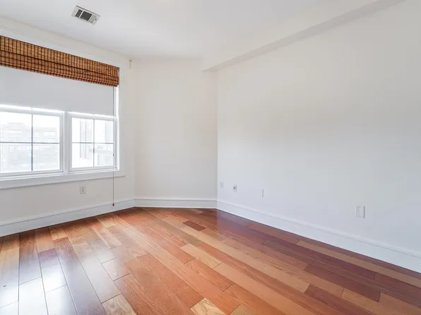 830 Monroe Street image 22 of 24