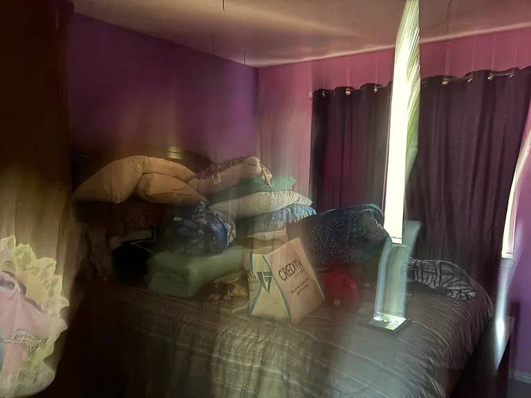 1004 Stanford Ln — Photo 25