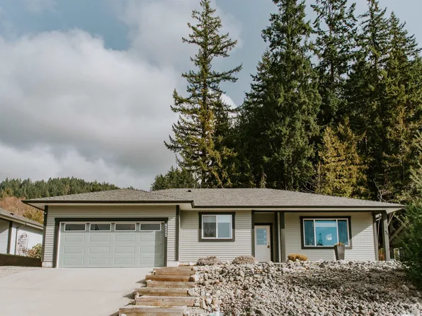 6222 Sitka Rd, Sechelt, BC V7Z 0L3