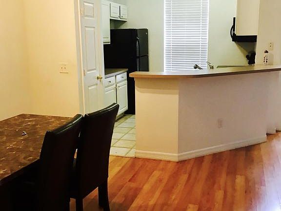 3rd image of 13703 N Richmond Park Dr #2601