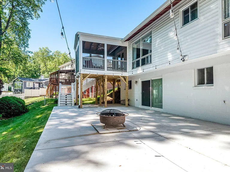 5019 Fleming Dr — Photo 43