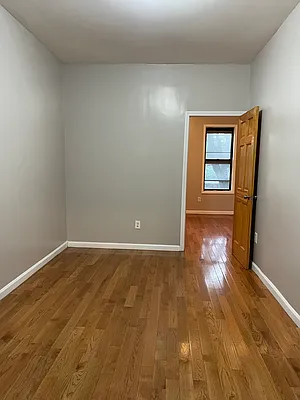 Rented by Keller Williams NYC | media 16