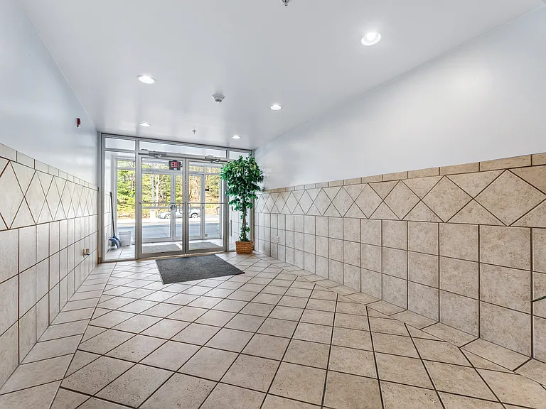 23056 Aspen Ave — Photo 9
