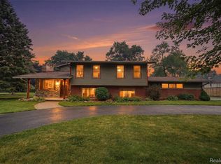 3454 Paddington Dr, Troy, MI 48084