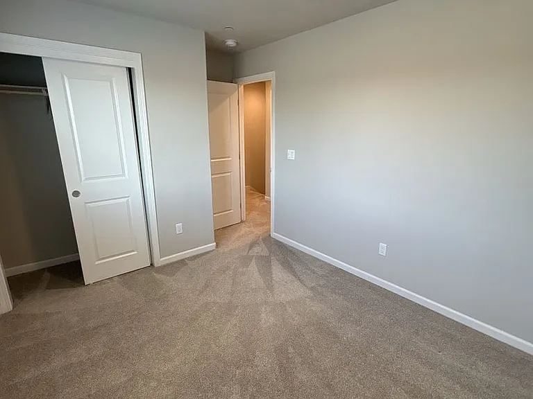 505 S Summit St #101-104 — Photo 10