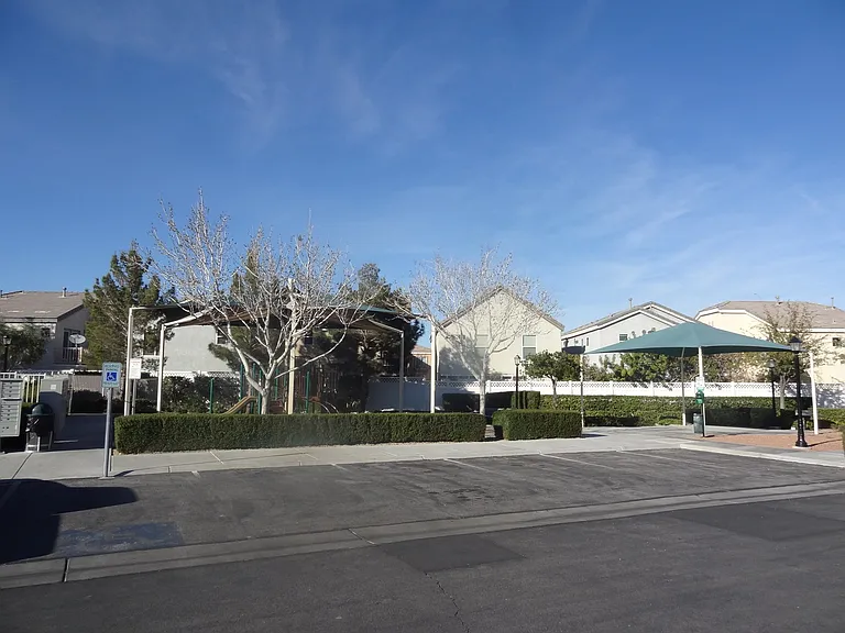 10402 September Flower St — Photo 18