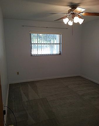 3rd image of 609 Prairie Lake Dr