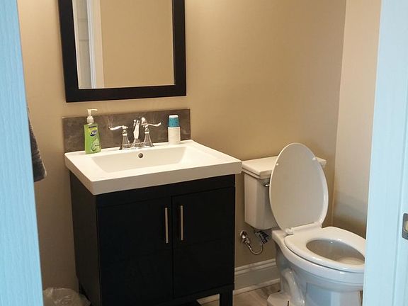1/2 Bath