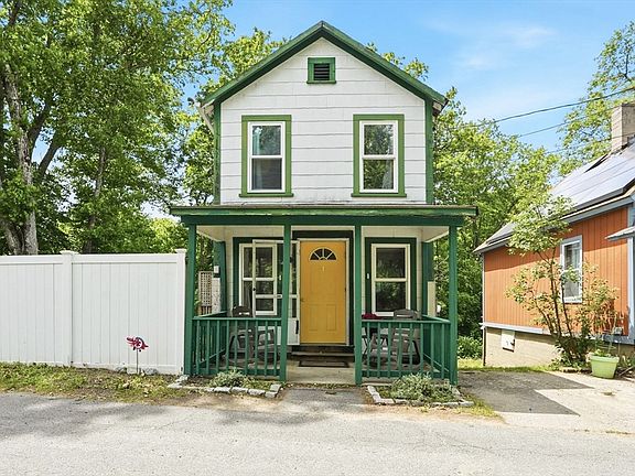 2nd image of 17 Montague Ave
