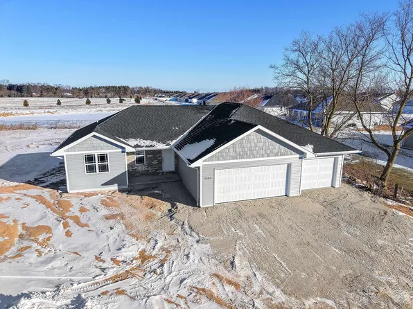 1684 Betty Jean Ln, Green Bay, WI 54313